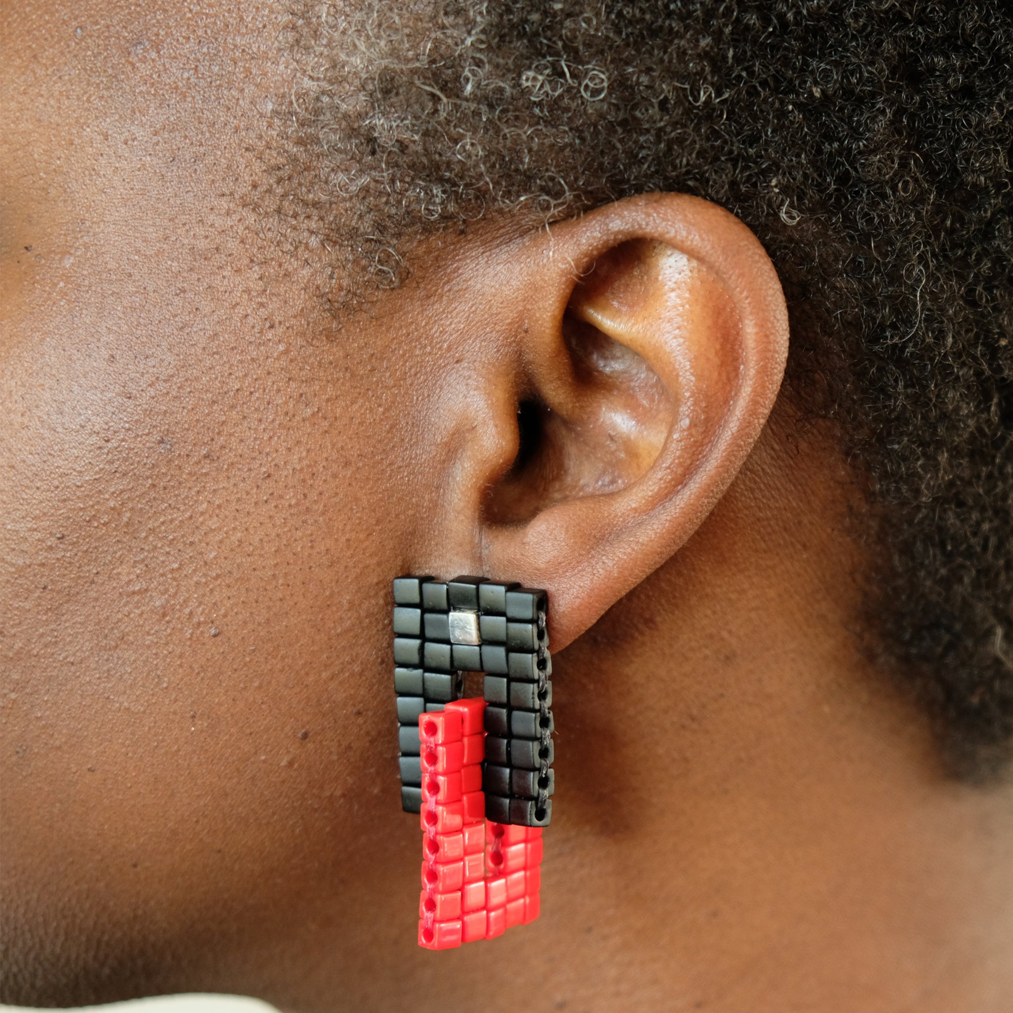 Nwene Black and Red Beaded Interlocking Earrings
